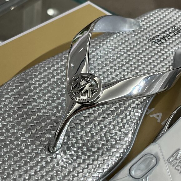 Jet Set Metallic PVC Flip-Flop size7 - Picture 4 of 9